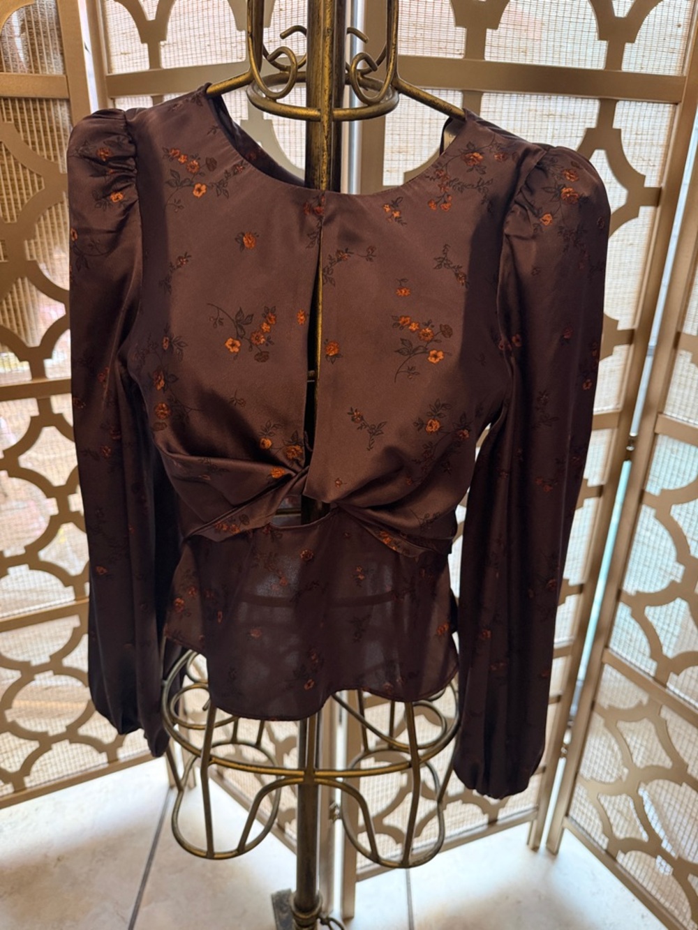 Eggplant Floral Tie-Front Puff Sleeve Blouse